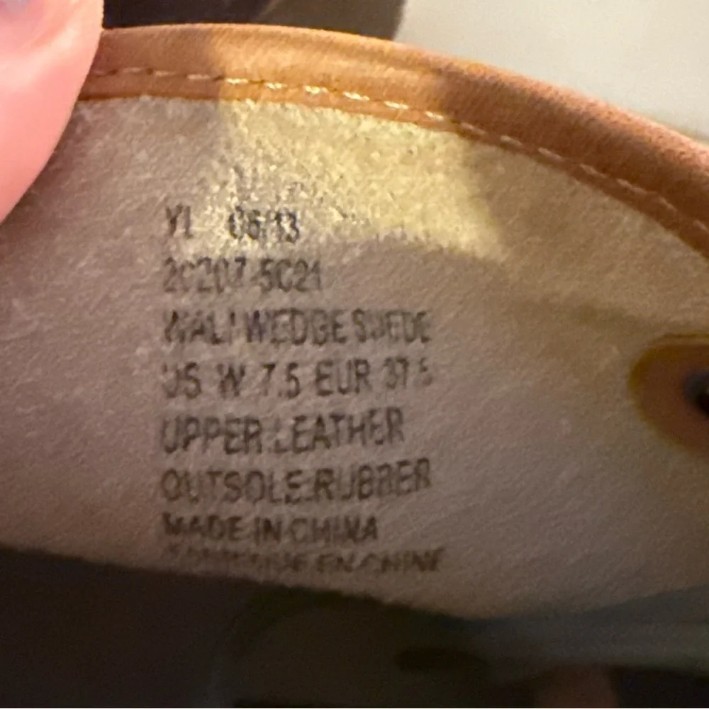 Olukai Wali Suede - Women's Comfort Wedge size 7.5 in brown